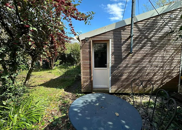 Maisonnette Studio Avec Jardin