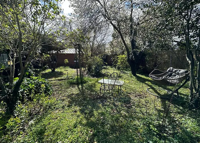 Maisonnette Studio Avec Jardin