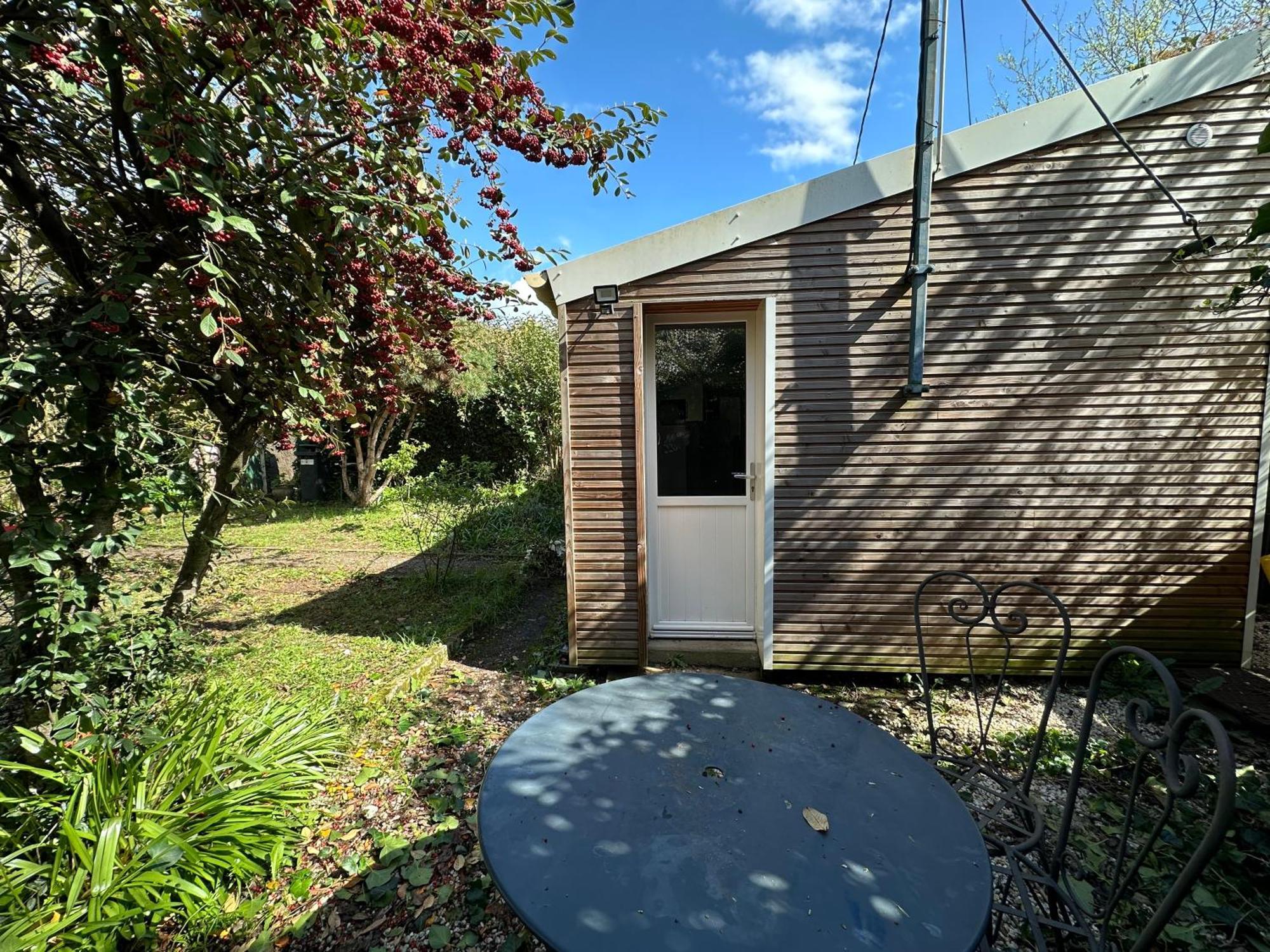 Apartment Maisonnette Avec Jardin