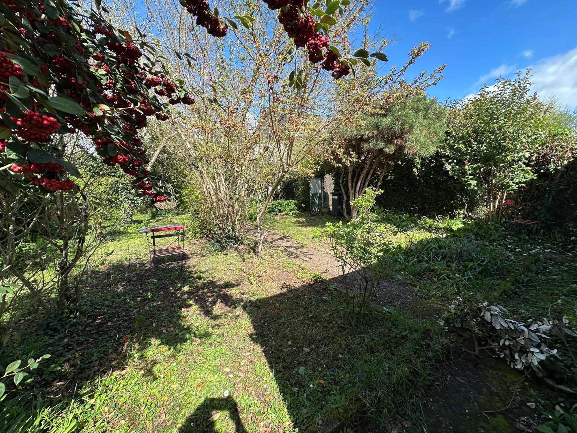 Maisonnette Avec Jardin Angers