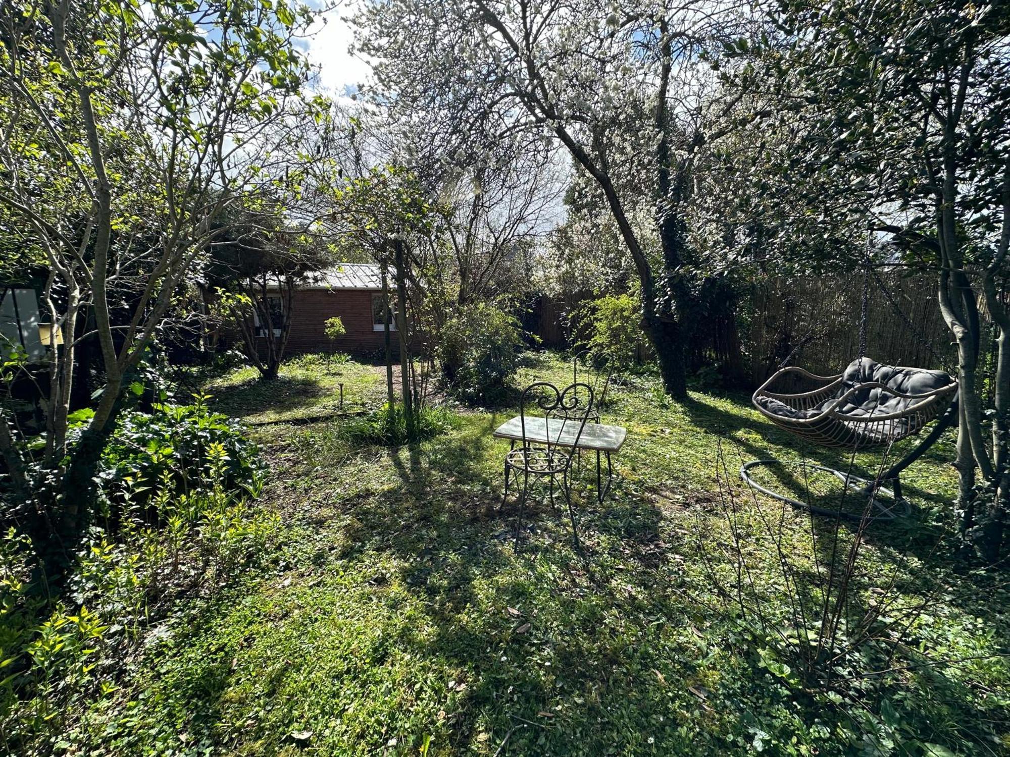 Maisonnette Avec Jardin * Angers